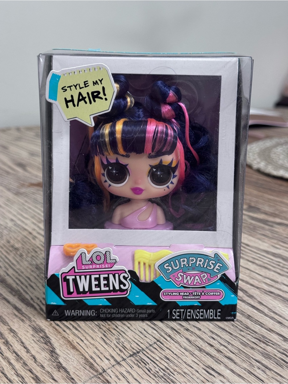 L.O.L. Surprise! Tweens Styling Head in Pink, Purple & Black with Blonde Streaks